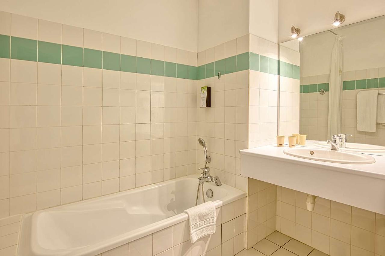 Les Hameaux De Lozere Sure Hotel Collection By Best Western Fournels Екстериор снимка