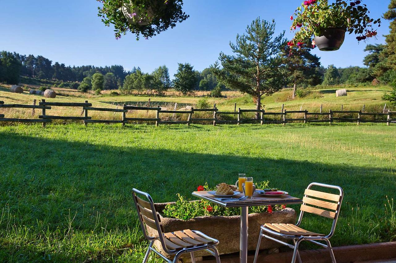 Les Hameaux De Lozere Sure Hotel Collection By Best Western Fournels Екстериор снимка