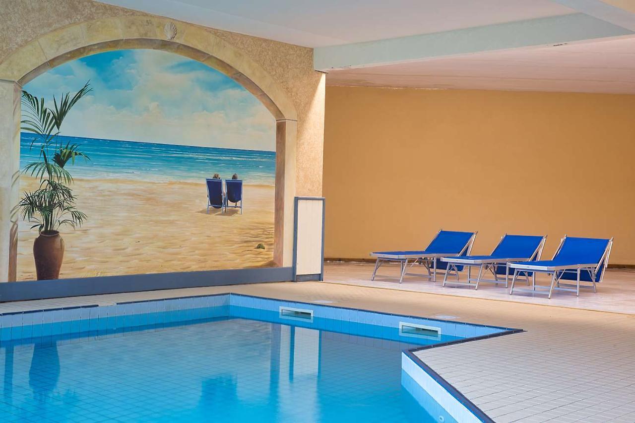 Les Hameaux De Lozere Sure Hotel Collection By Best Western Fournels Екстериор снимка